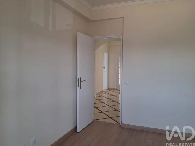 Apartamento T2 para Venda em Seixal, Arrentela e Aldeia de Paio Pires Foto 18