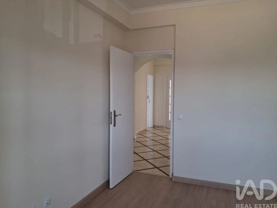 Apartamento T2 para Venda em Seixal, Arrentela e Aldeia de Paio Pires Foto 18