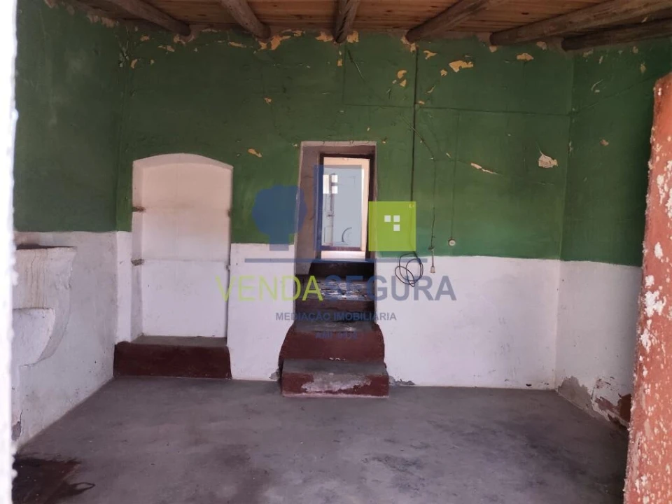 Moradia T4 para Venda em Safara e Santo Aleixo da Restauração Foto 8