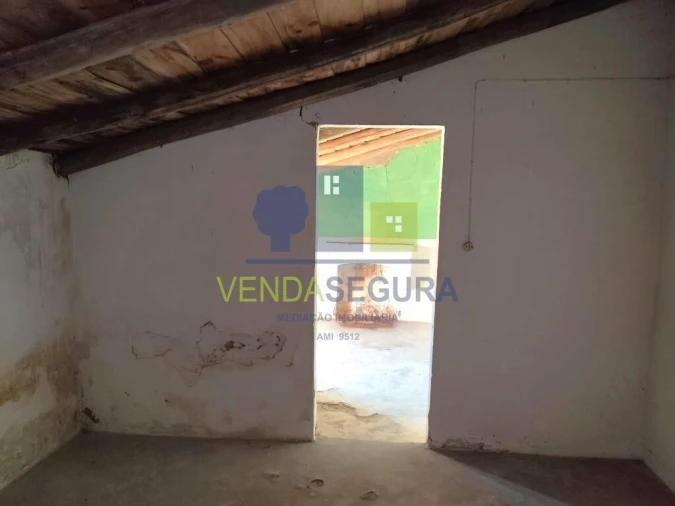 Moradia T4 para Venda em Safara e Santo Aleixo da Restauração Foto 9