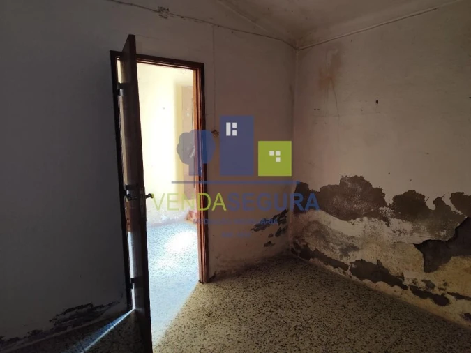 Moradia T4 para Venda em Safara e Santo Aleixo da Restauração Foto 16