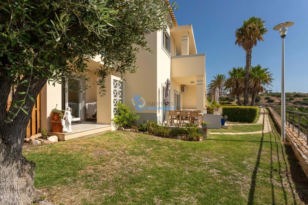 Moradia T4 para Venda em Albufeira e Olhos de Água Foto 6