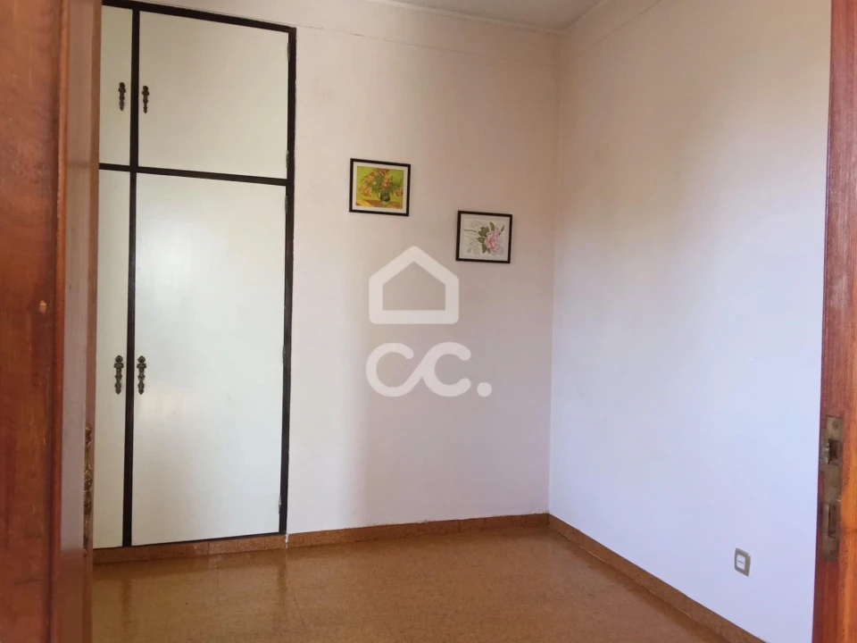 Moradia T5 para Venda em Vermelha Foto 28