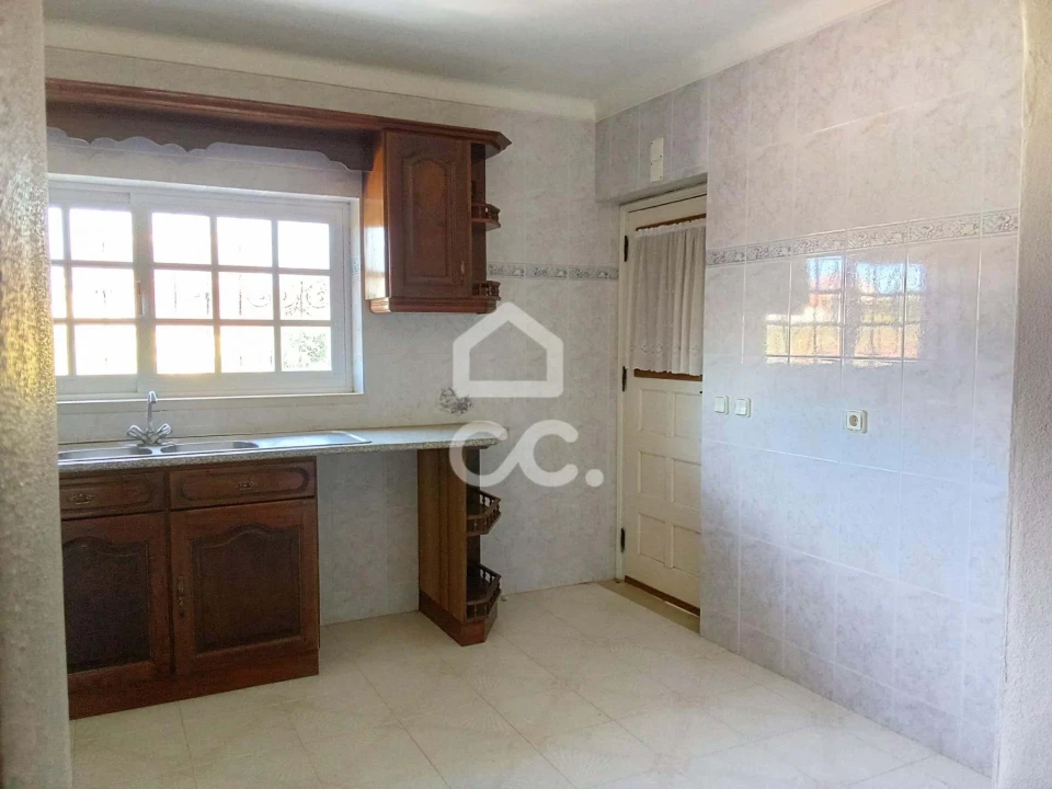 Moradia T5 para Venda em Vermelha Foto 17