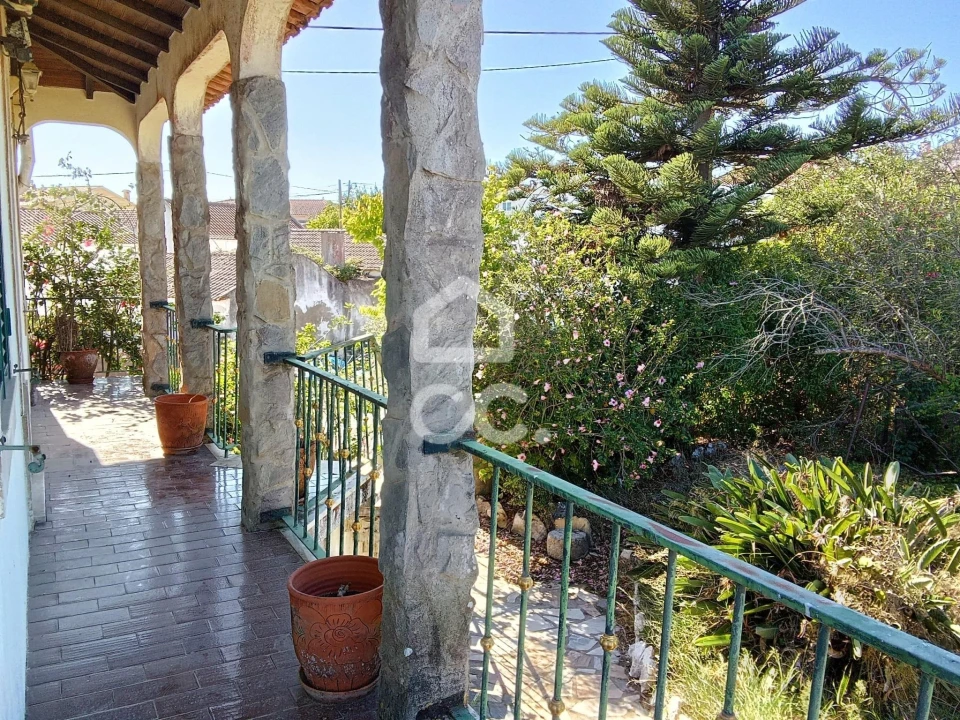 Moradia T5 para Venda em Vermelha Foto 33