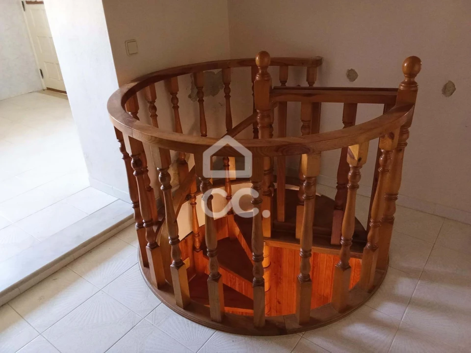 Moradia T5 para Venda em Vermelha Foto 14