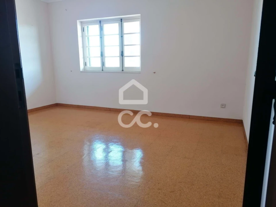 Moradia T5 para Venda em Vermelha Foto 20