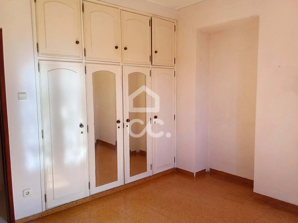 Moradia T5 para Venda em Vermelha Foto 31