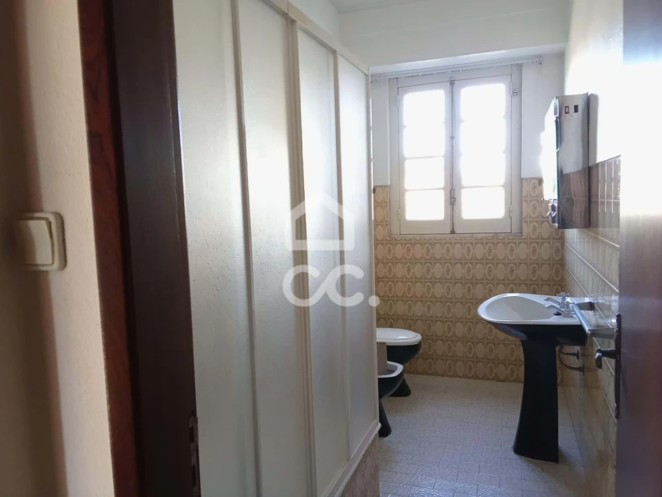 Moradia T5 para Venda em Vermelha Foto 22