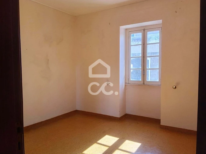 Moradia T5 para Venda em Vermelha Foto 30