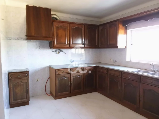 Moradia T5 para Venda em Vermelha Foto 16