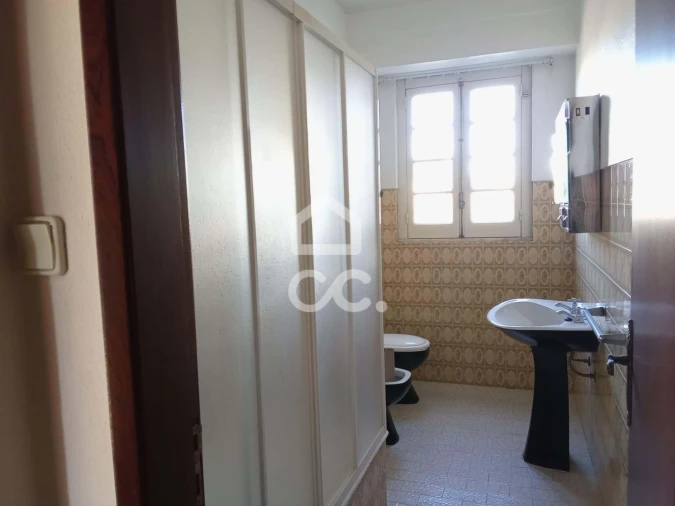 Moradia T5 para Venda em Vermelha Foto 22