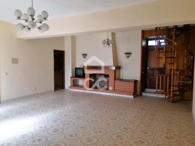 Moradia T5 para Venda em Vermelha Foto 5