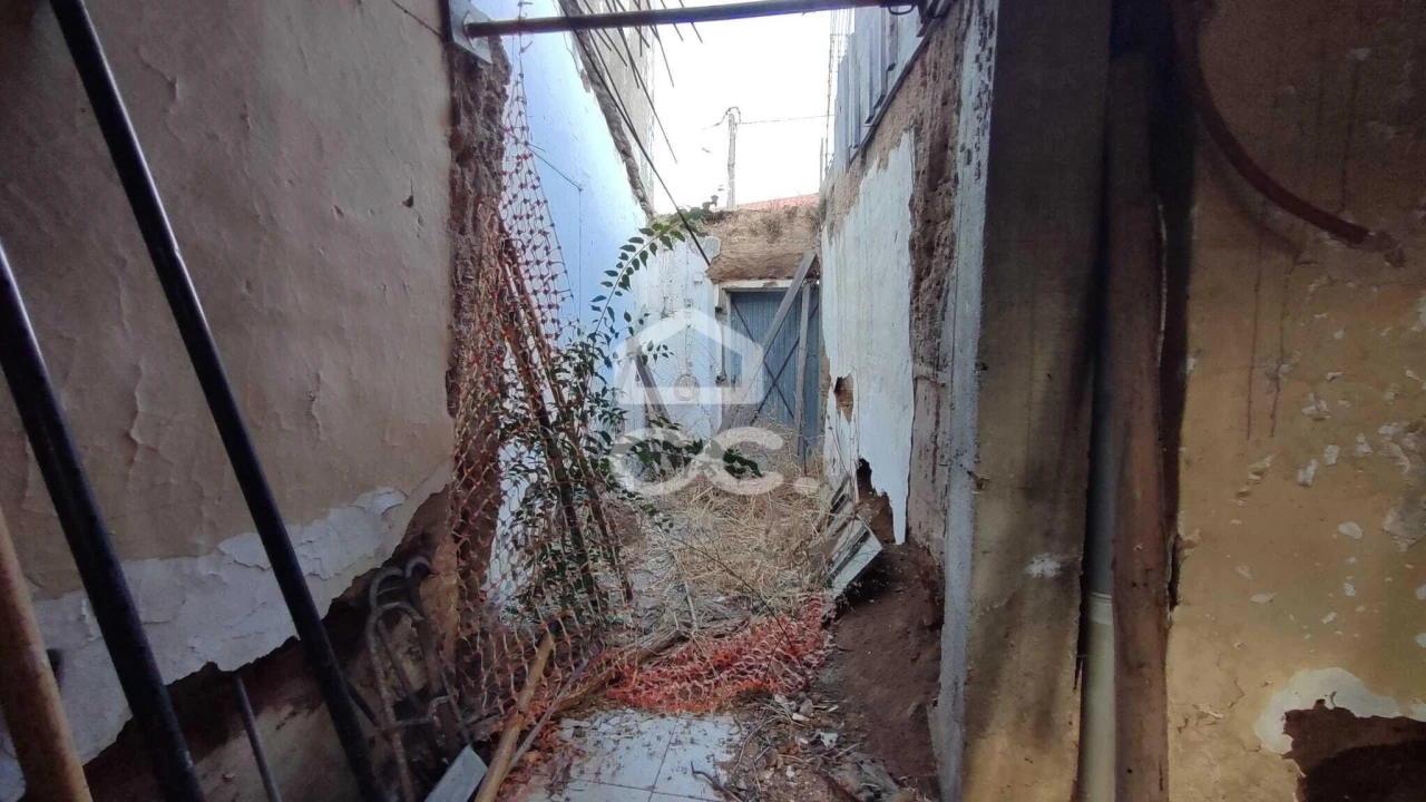 Moradia T4 para Venda em Baleizão Foto 13