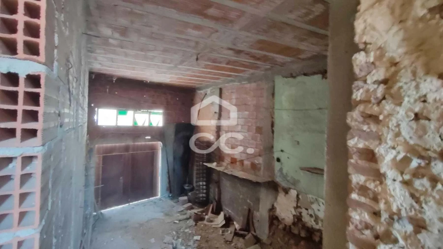 Moradia T4 para Venda em Baleizão Foto 12