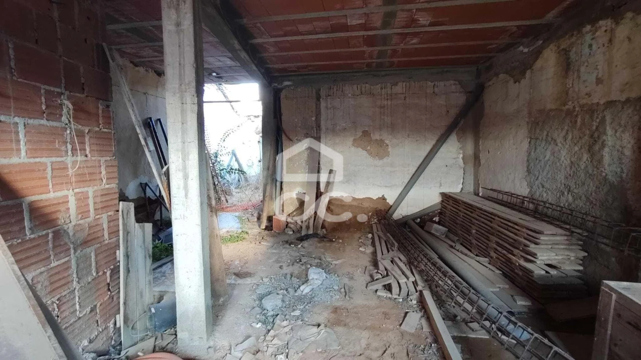 Moradia T4 para Venda em Baleizão Foto 3