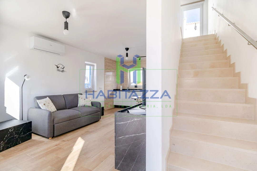 Moradia T1 para Arrendamento em Luz Foto 10