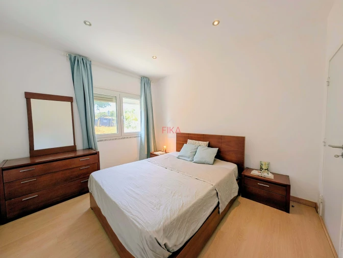 Apartamento T2 para Venda em Seixal Foto 16