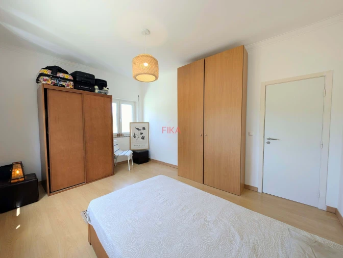 Apartamento T2 para Venda em Seixal Foto 18