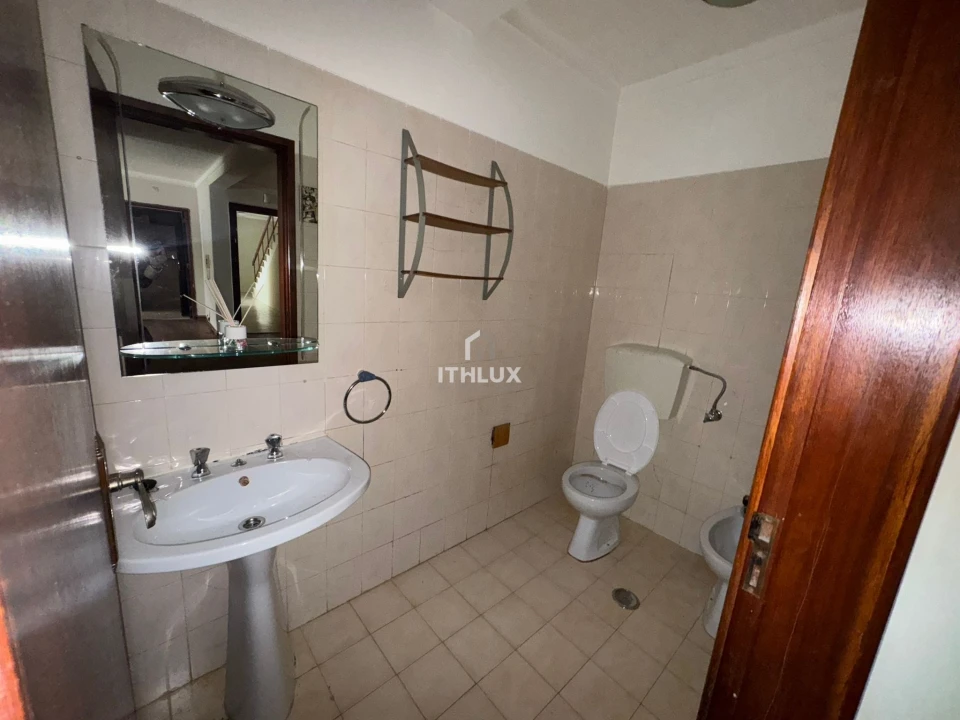 Apartamento T3 para Venda em São Bras e São Lourenço Foto 13