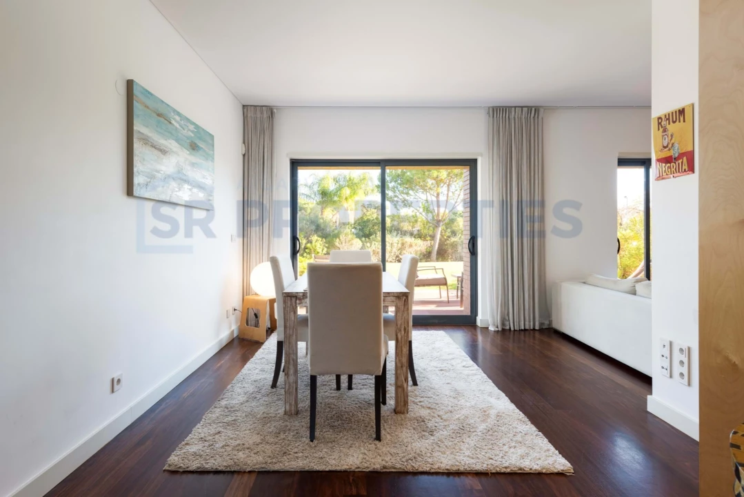 Apartamento T1 para Venda em Quarteira Foto 8