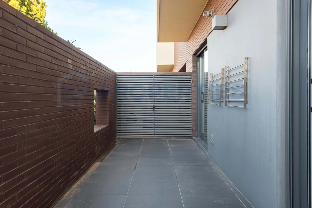 Apartamento T1 para Venda em Quarteira Foto 19