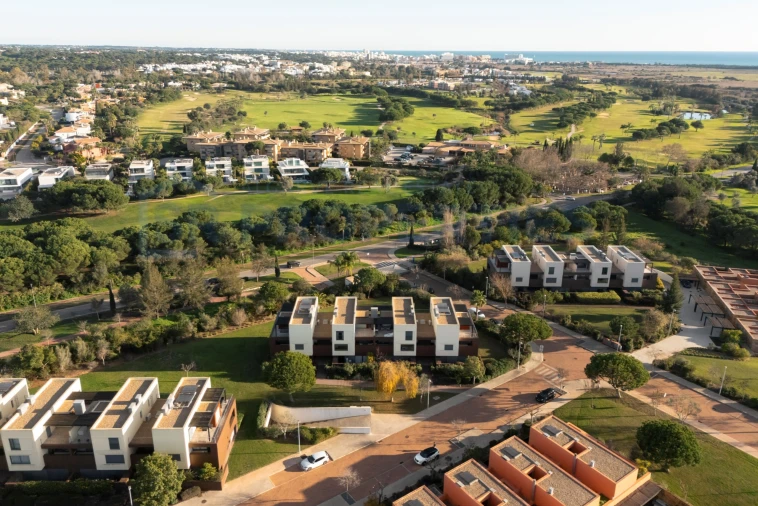 Apartamento T1 para Venda em Quarteira Foto 27