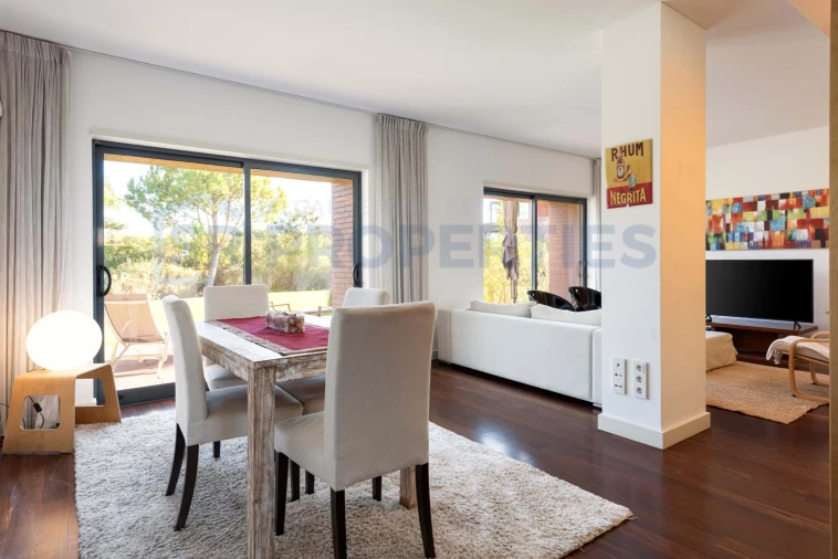 Apartamento T1 para Venda em Quarteira Foto 7