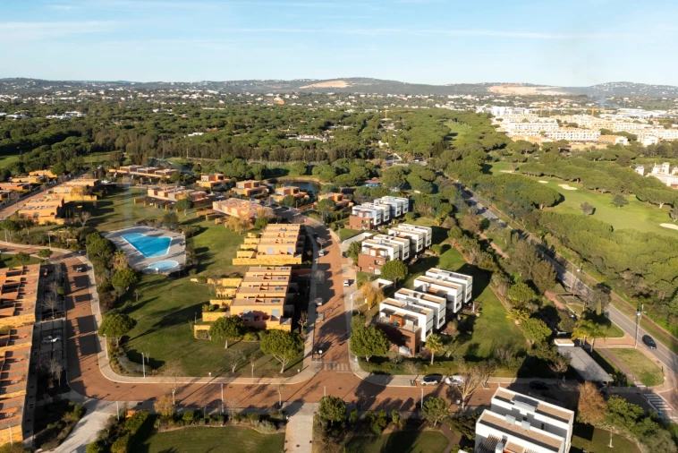 Apartamento T1 para Venda em Quarteira Foto 28