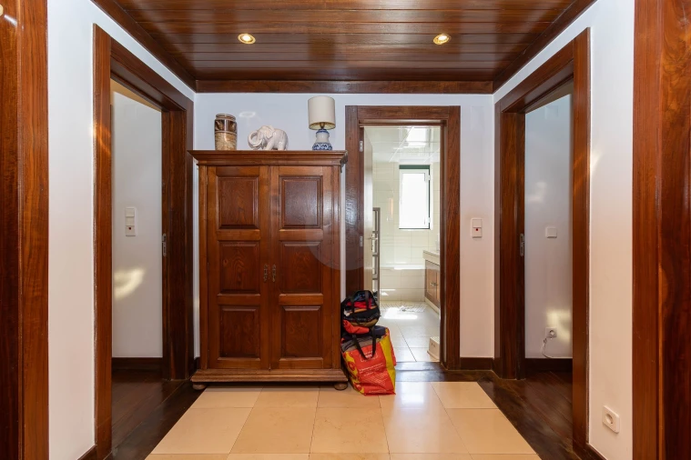 Apartamento T4 para Venda em Carnide Foto 11