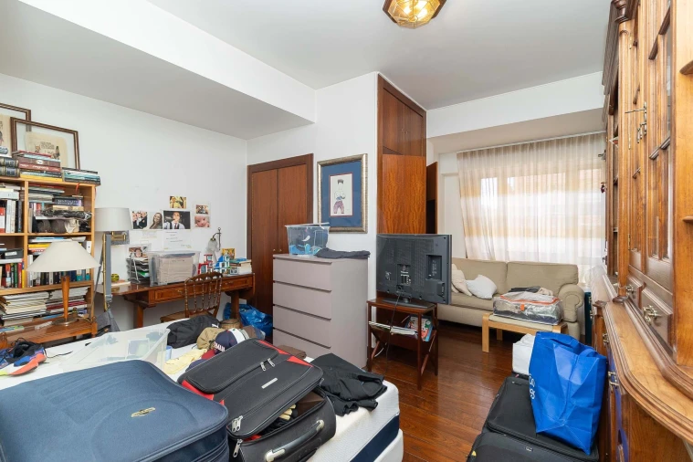 Apartamento T4 para Venda em Carnide Foto 13
