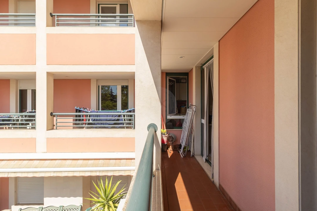 Apartamento T4 para Venda em Carnide Foto 9