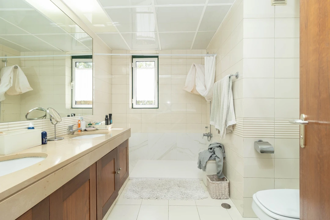 Apartamento T4 para Venda em Carnide Foto 10