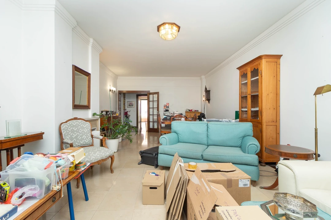 Apartamento T4 para Venda em Carnide Foto 4