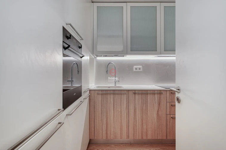 Apartamento T1 para Venda em Avenidas Novas Foto 6