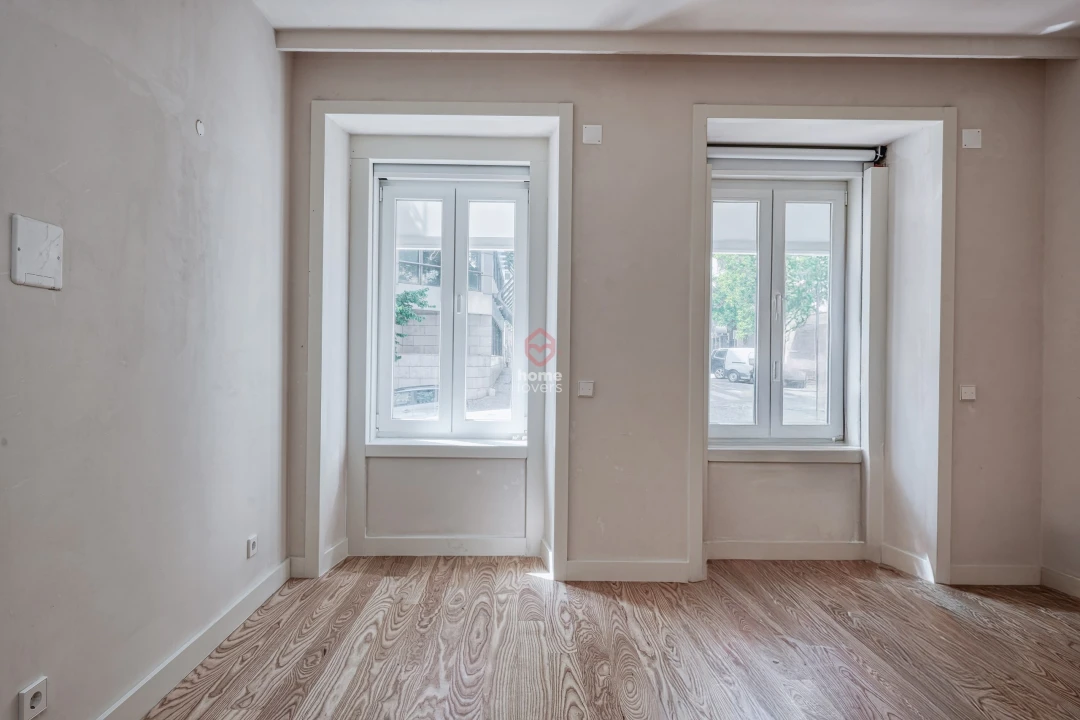 Apartamento T1 para Venda em Avenidas Novas Foto 17