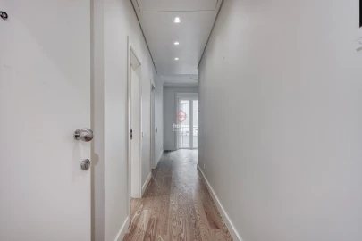 Apartamento T1 para Venda em Avenidas Novas