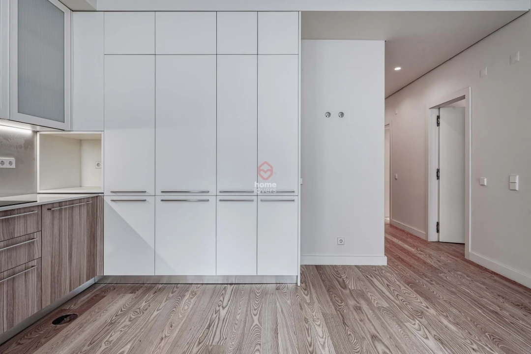 Apartamento T1 para Venda em Avenidas Novas Foto 4