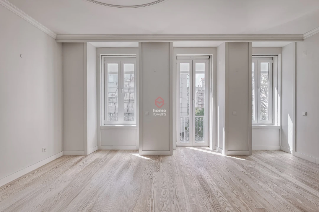 Apartamento T2 para Venda em Avenidas Novas Foto 1