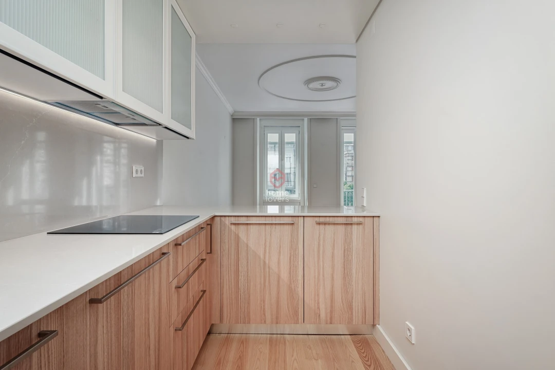 Apartamento T2 para Venda em Avenidas Novas Foto 9