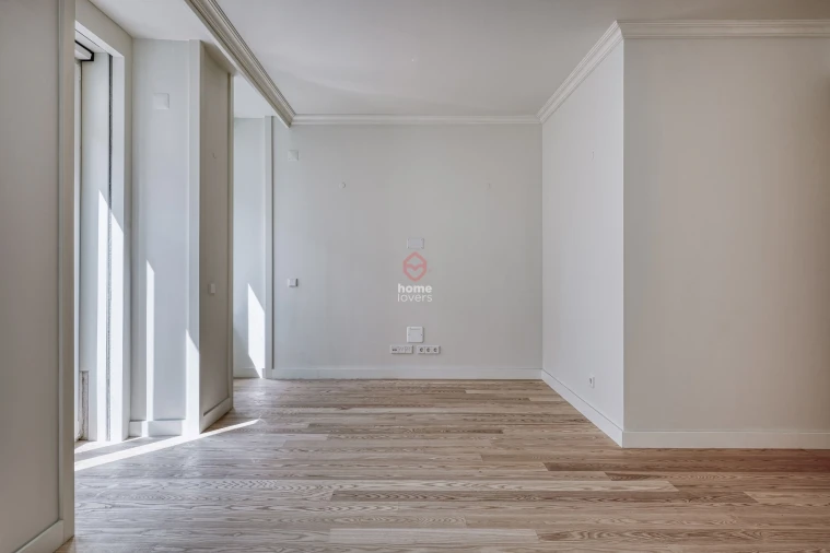 Apartamento T2 para Venda em Avenidas Novas Foto 2