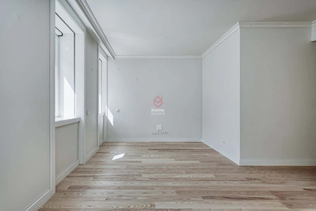 Apartamento T2 para Venda em Avenidas Novas Foto 2