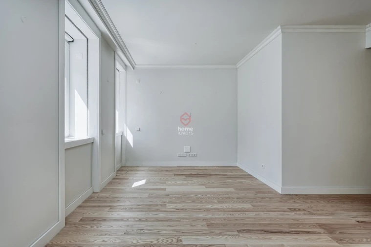 Apartamento T2 para Venda em Avenidas Novas Foto 2