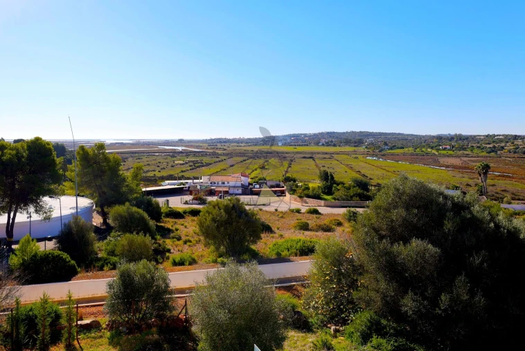 Moradia T3 para Venda em Mexilhoeira Grande Foto 45