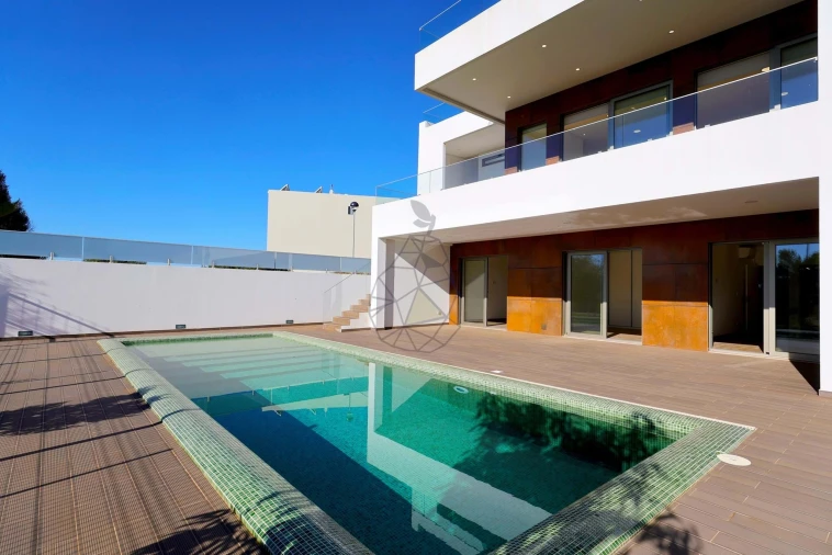 Moradia T3 para Venda em Mexilhoeira Grande Foto 35