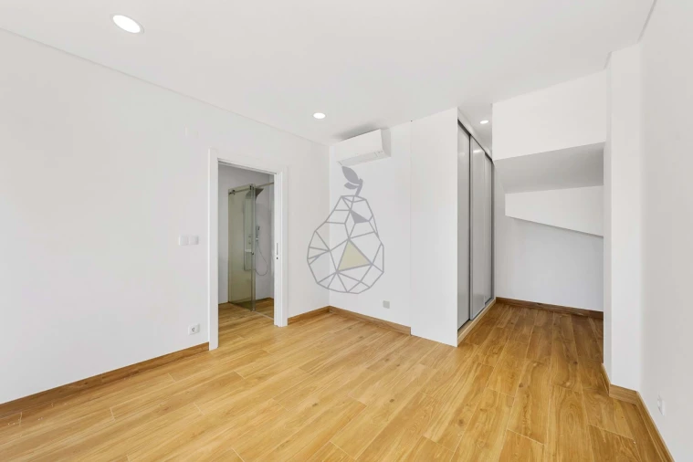 Moradia T3 para Venda em Mexilhoeira Grande Foto 37