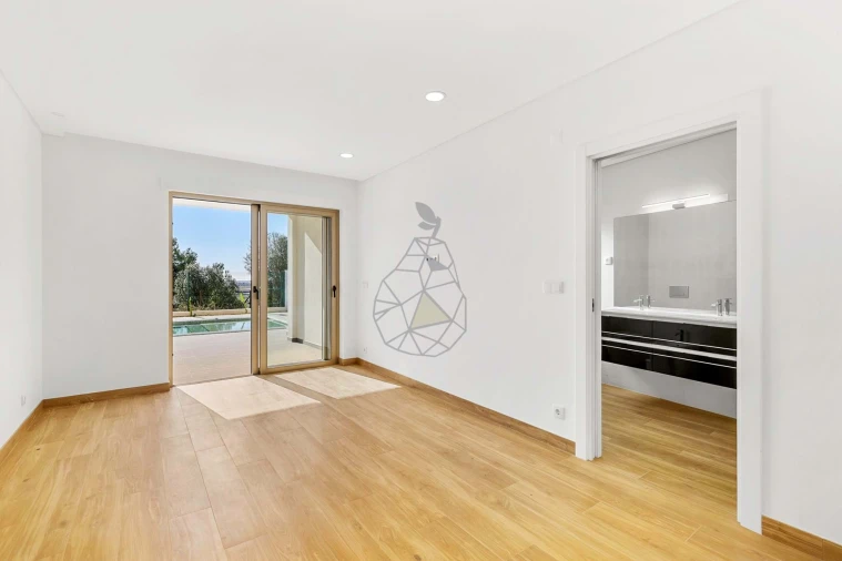 Moradia T3 para Venda em Mexilhoeira Grande Foto 28