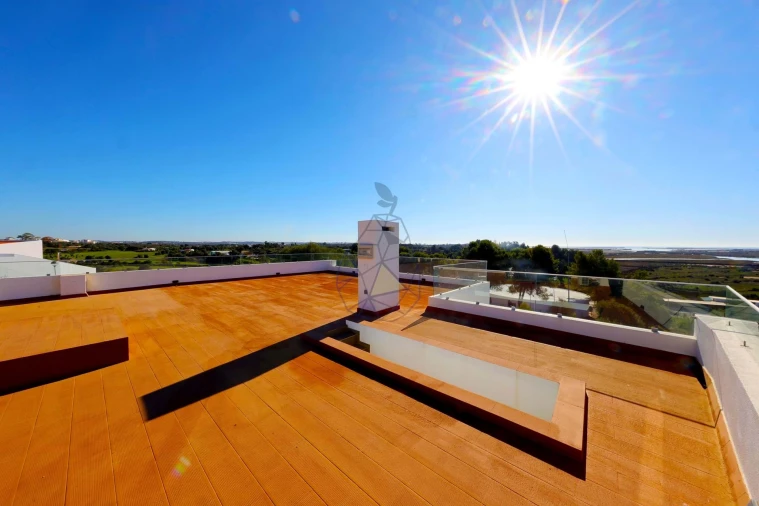 Moradia T3 para Venda em Mexilhoeira Grande Foto 52