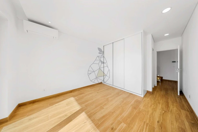 Moradia T3 para Venda em Mexilhoeira Grande Foto 26