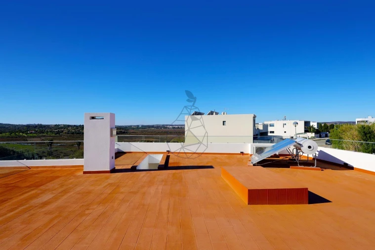 Moradia T3 para Venda em Mexilhoeira Grande Foto 48